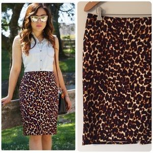 Leopard Print Pencil Skirt *w/ pockets!*